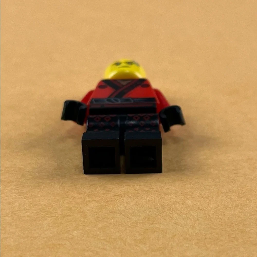 LEGO Kai Red Ninja Ninjago Minifigure Red Black njo360